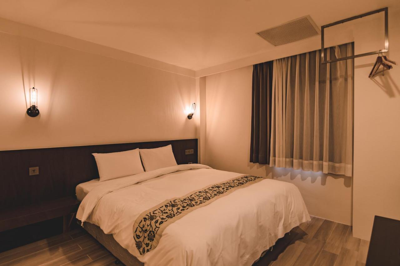 East Town 26 Hotel Hualien City Exterior photo