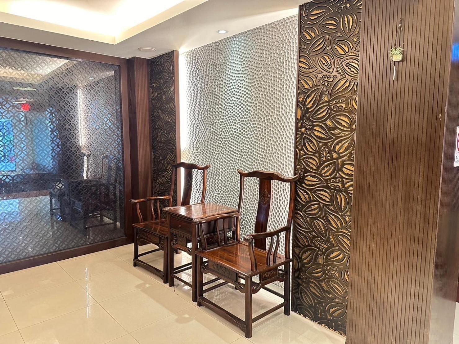 East Town 26 Hotel Hualien City Exterior photo