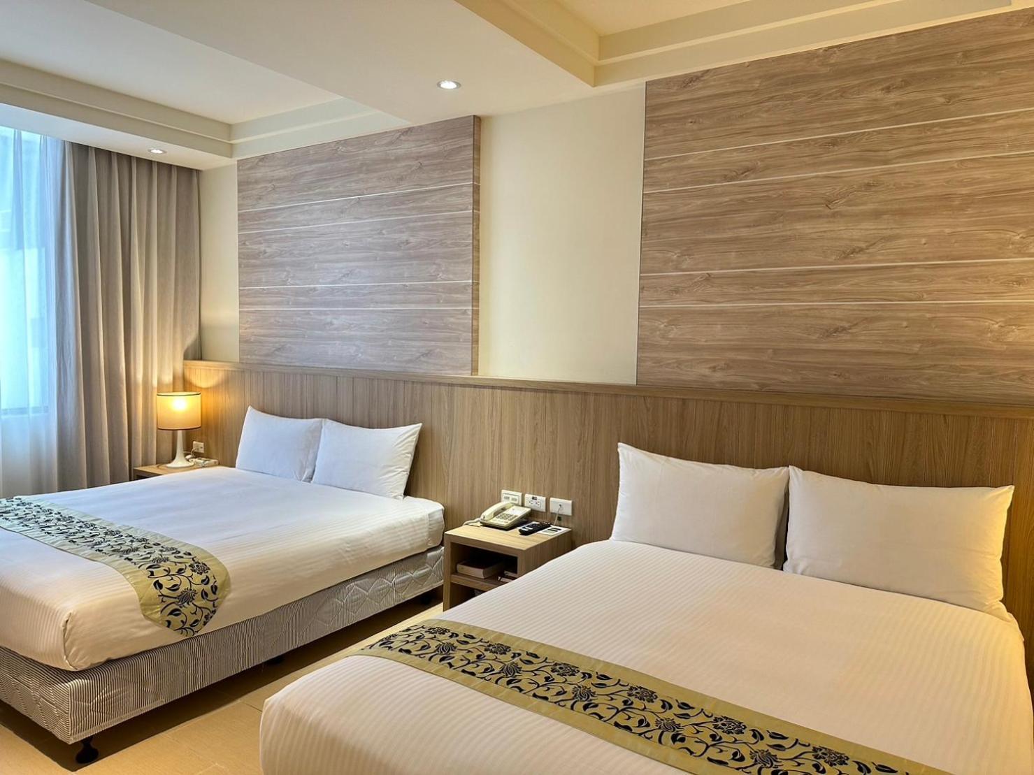 East Town 26 Hotel Hualien City Exterior photo