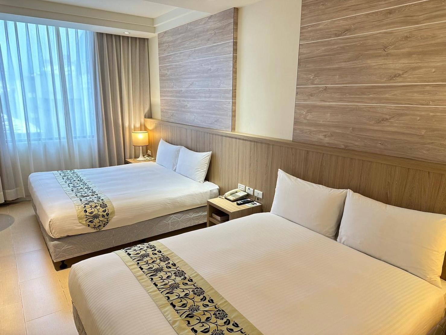 East Town 26 Hotel Hualien City Exterior photo