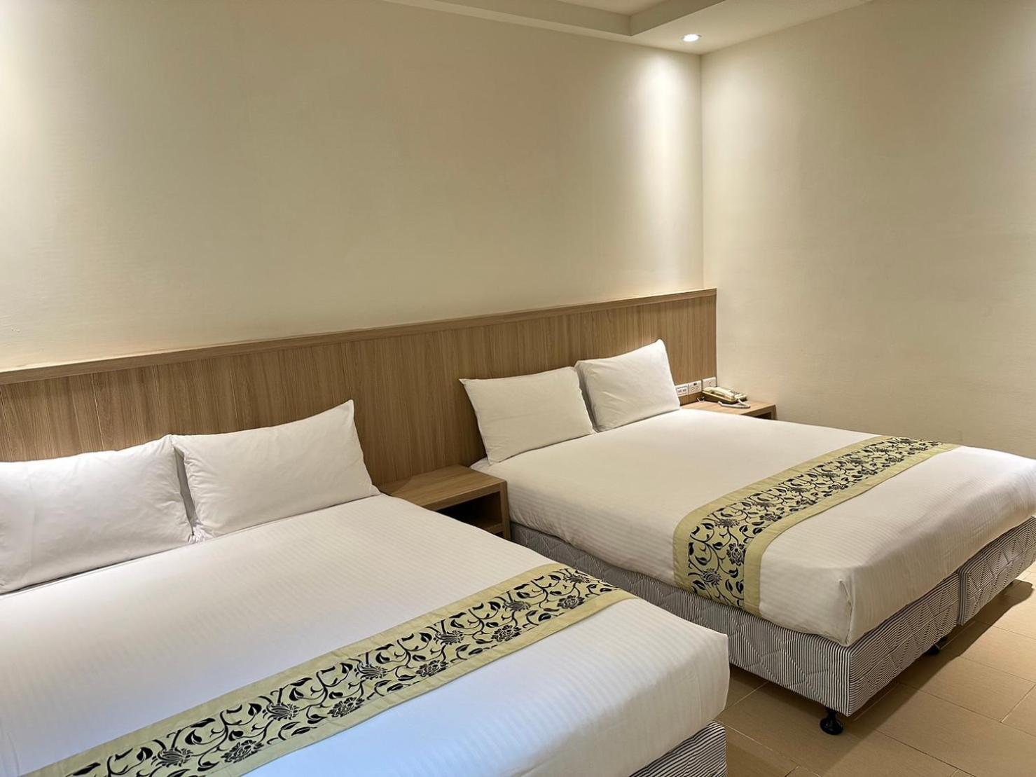 East Town 26 Hotel Hualien City Exterior photo